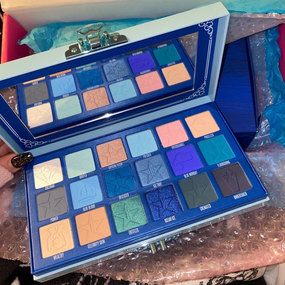 Blue Blood Eyeshadow Palette